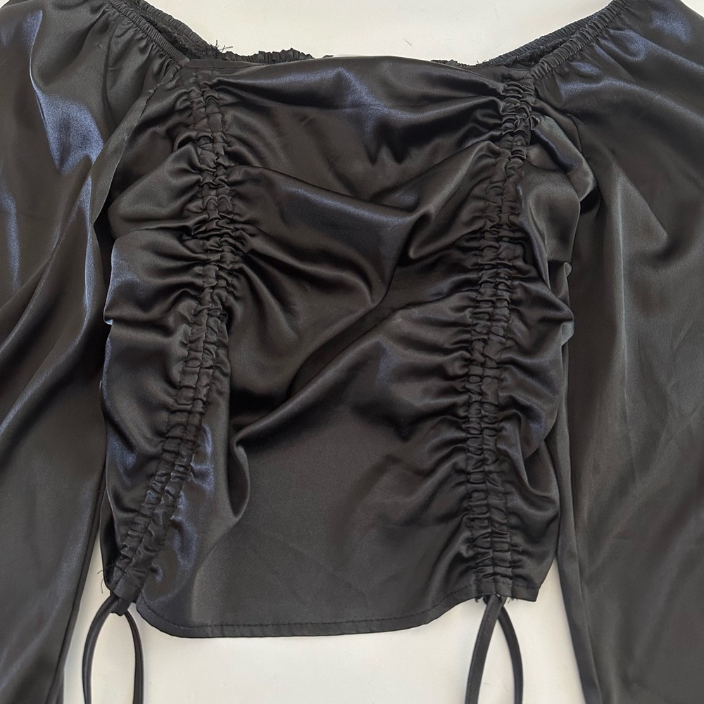 Passport Black Satin Ruched Front Balloon Sleeve Crop Y2K Top size XL - Picture 6 of 7